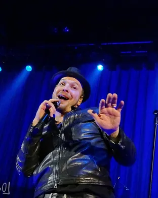 Gavin Degraw Tampa